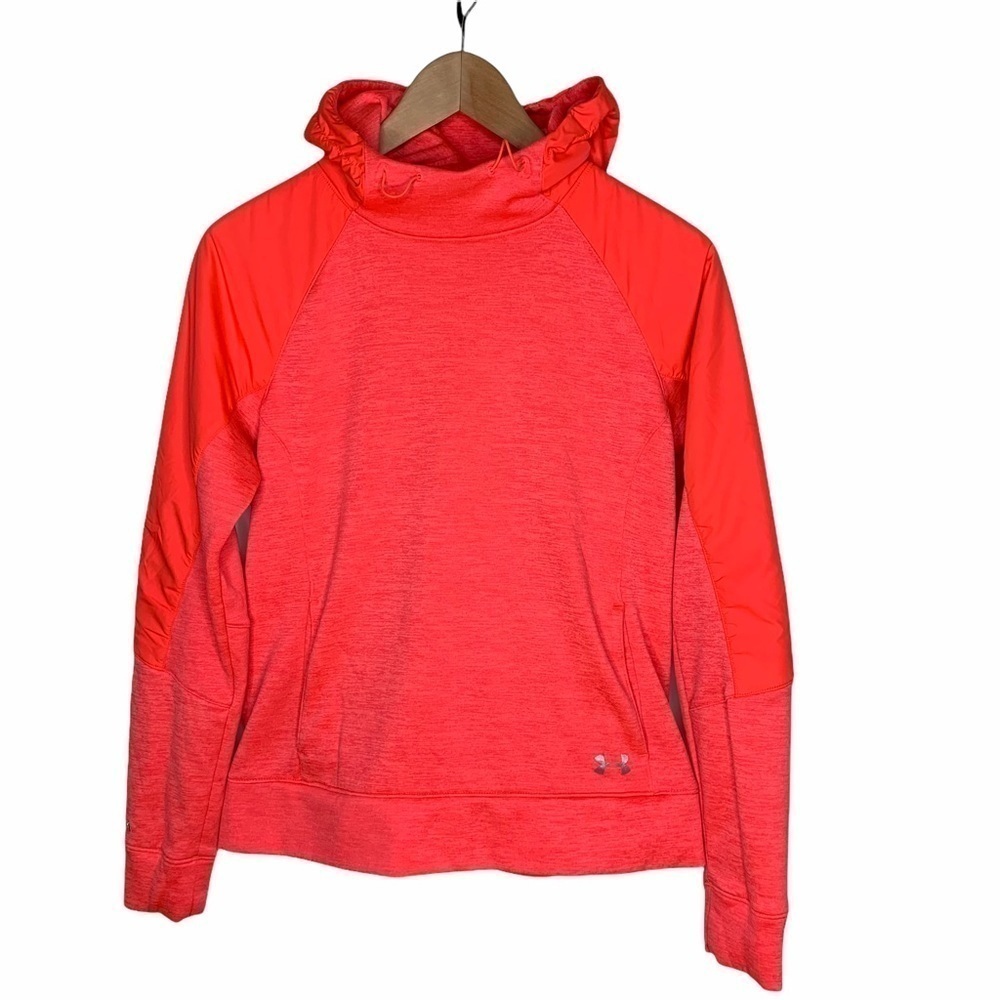 Under Armour Womens Hooded sweatshirt size S/M?